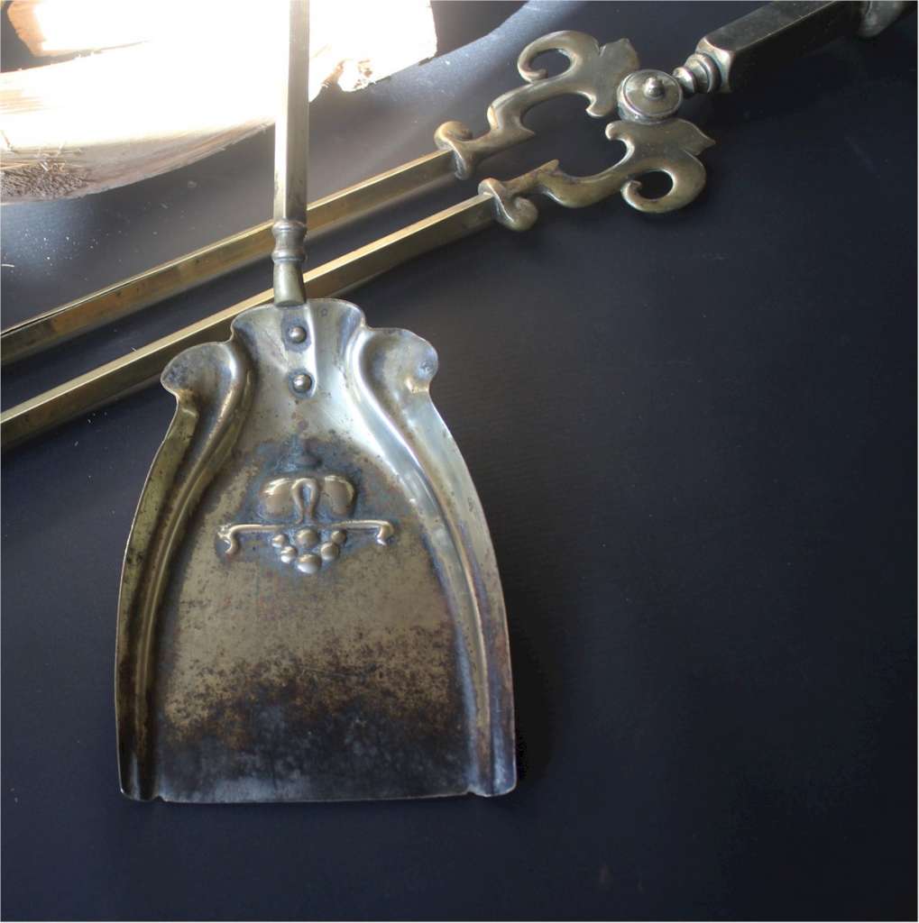 Set of Nouveau brass fire tools