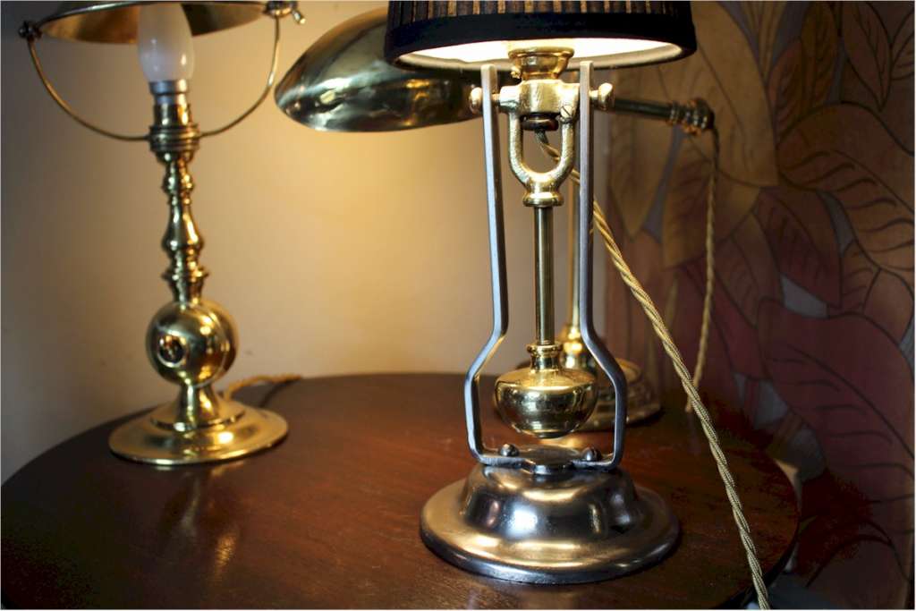Antique nautical Gimbal lamp