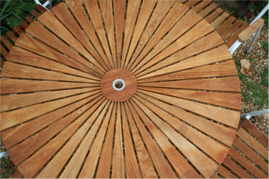 Mid Century Daneline table and four chairs