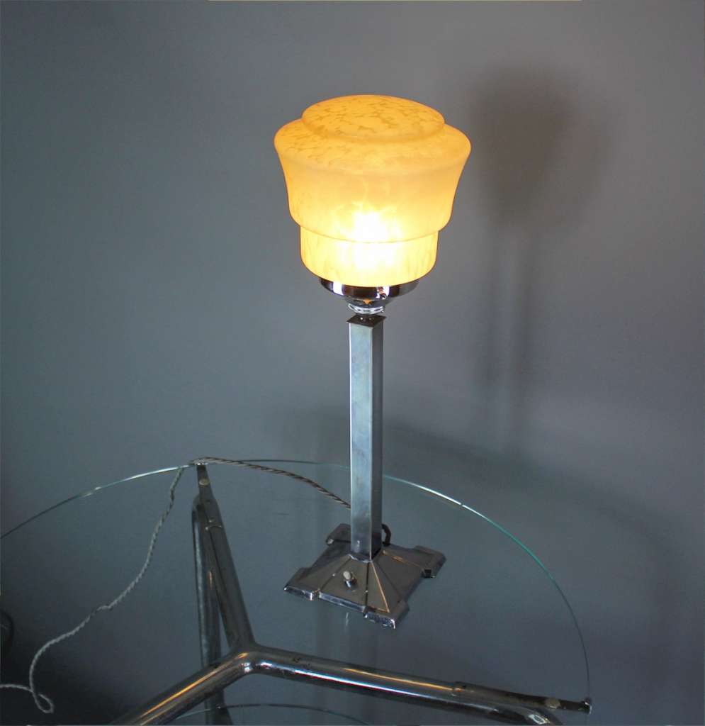 Chrome deco table lamp