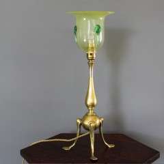 Arts and crafts 3 legged table lamp.