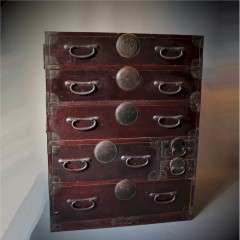 Japanese Tansu chest of drawers in Kiri wood