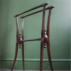 Bentwood towel rail by Thonet