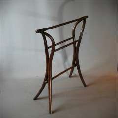 Bentwood towel rail by Thonet