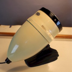 Vintage slide projector made by Gnome .Interesting lamp. c1950's