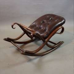 Thonet bentwood footstool No 7002